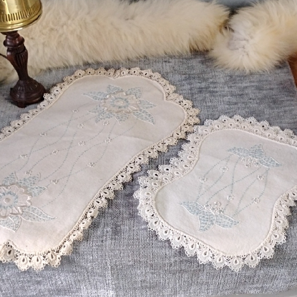 Elegant Lace Trimmed Table Runners